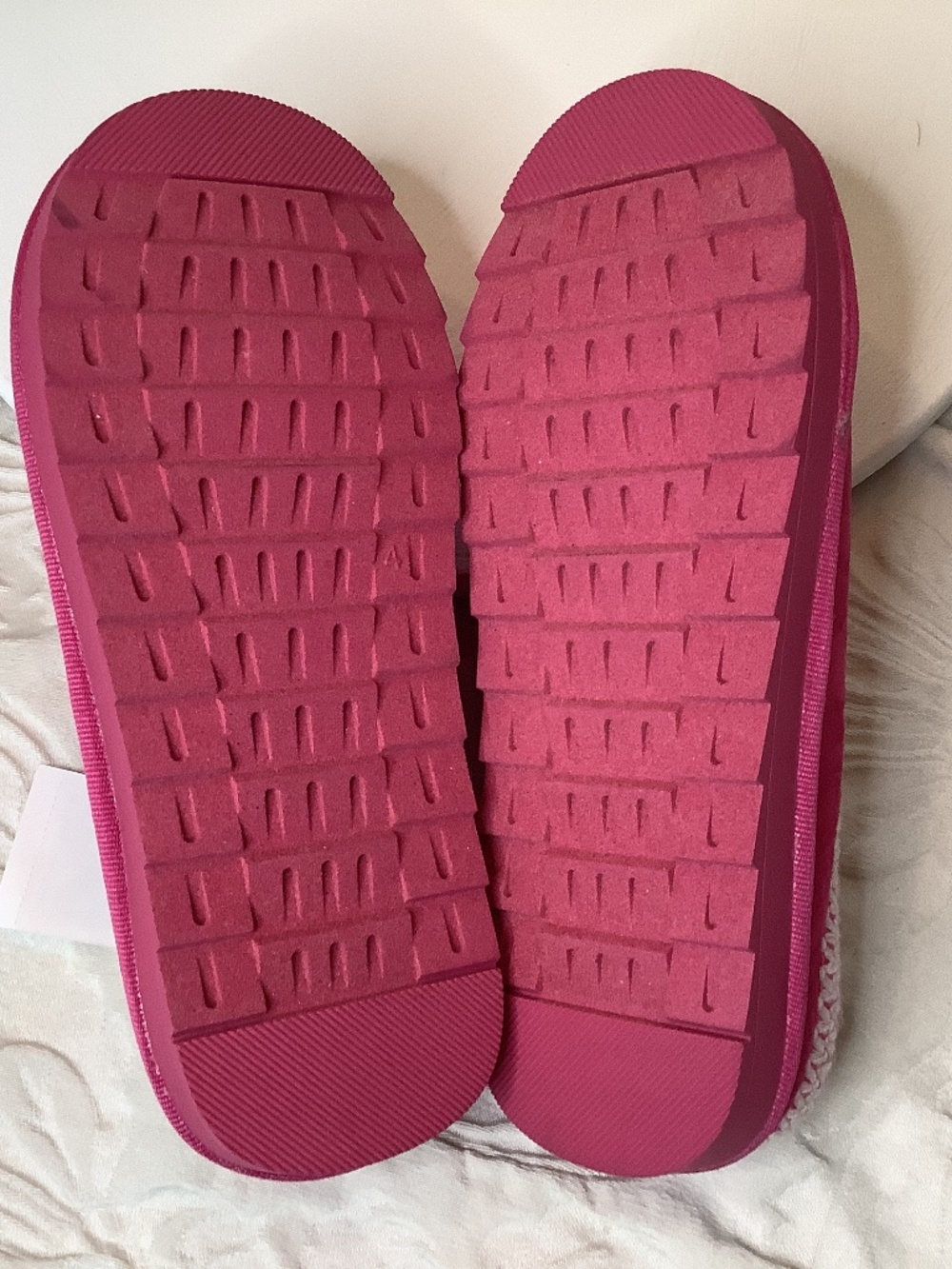 NWT Girl Mia Fushia‎ Hot pink suede clogs big girl sz. 4 or women’s 6 - Picture 4 of 11